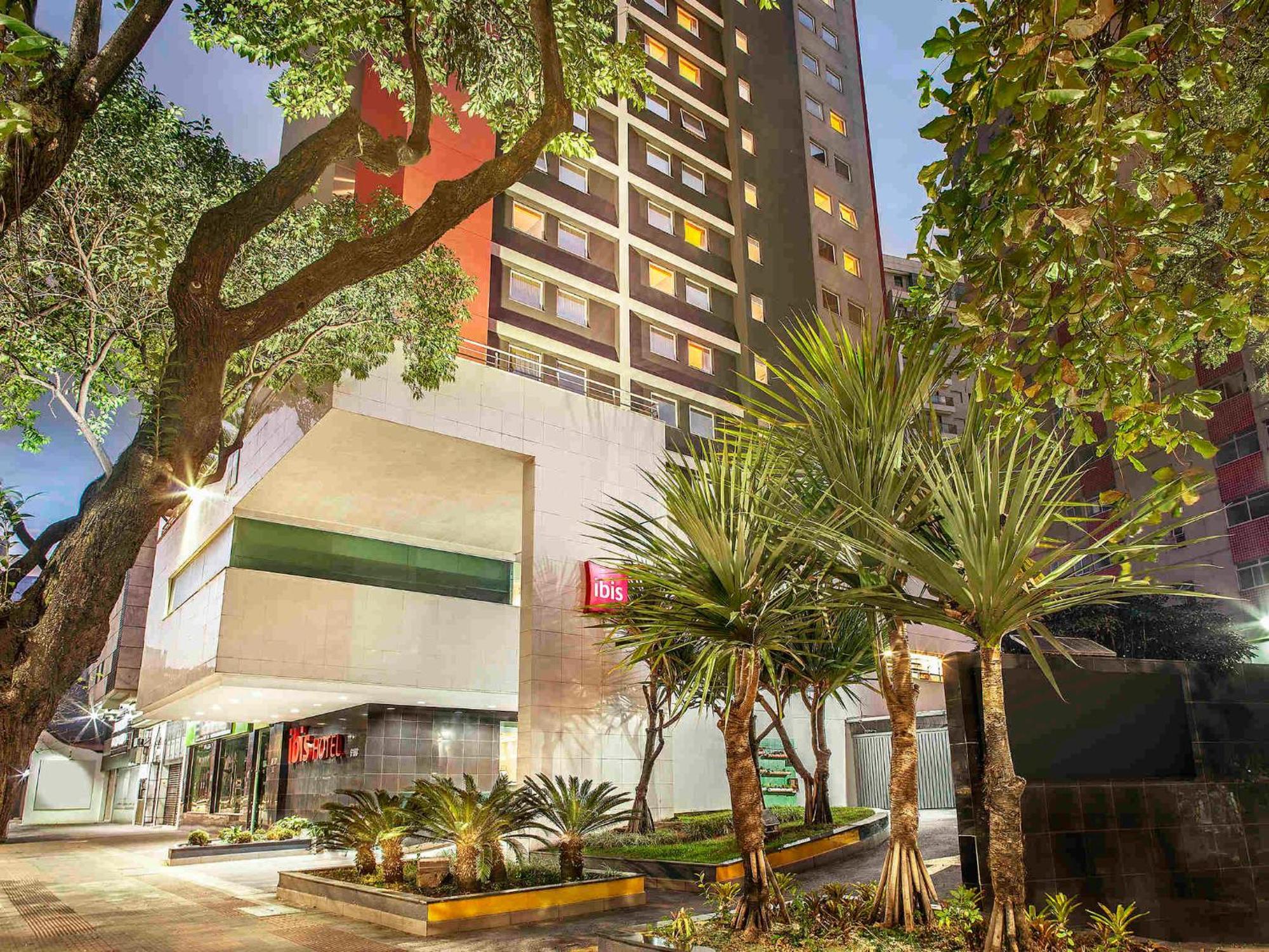 Отель Ibis Belo Horizonte Savassi Экстерьер фото