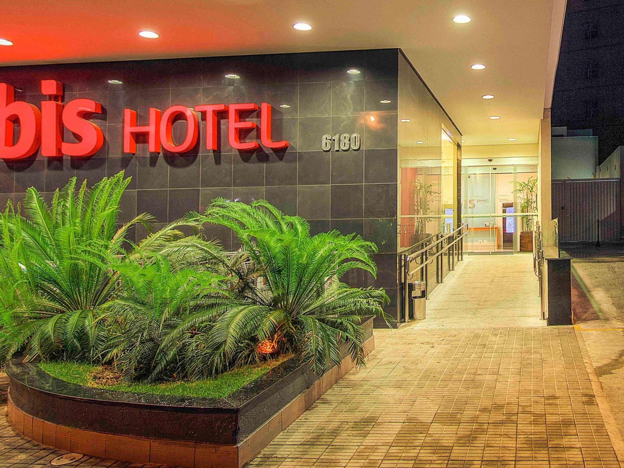 Отель Ibis Belo Horizonte Savassi Экстерьер фото
