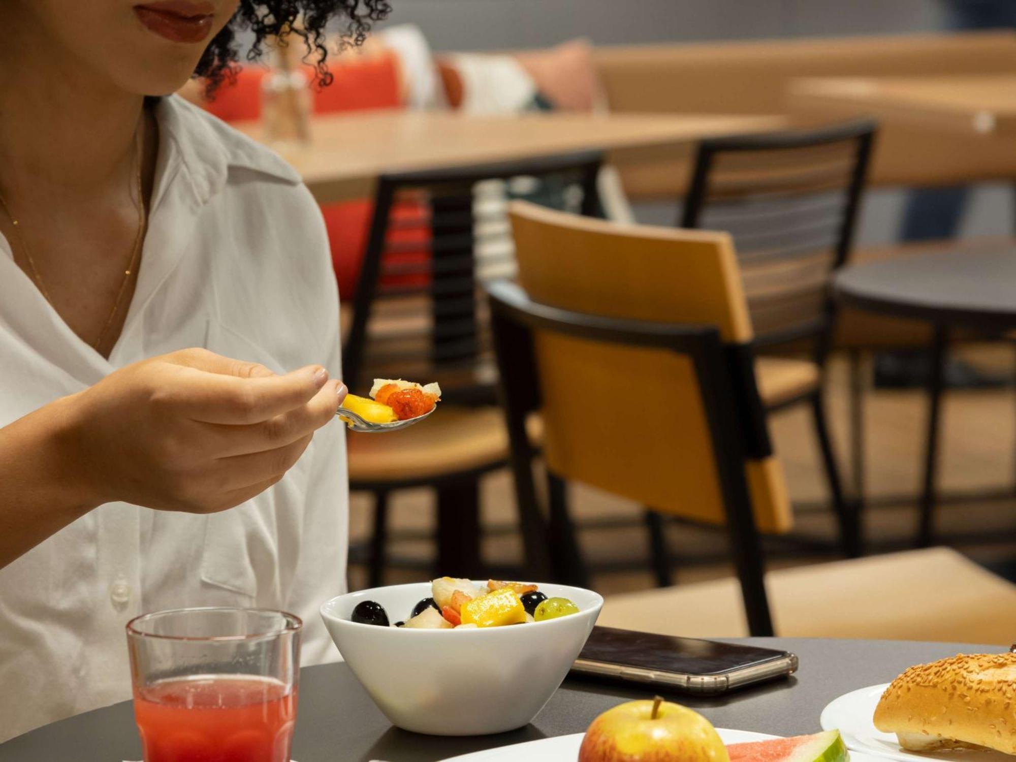 Отель Ibis Belo Horizonte Savassi Экстерьер фото