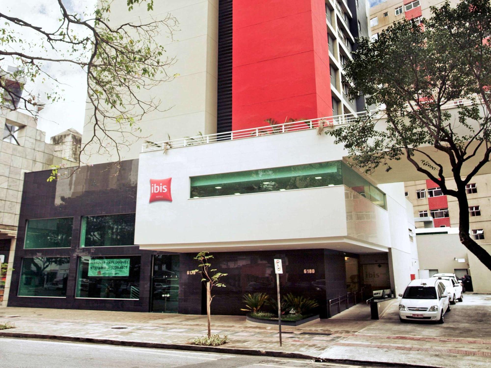 Отель Ibis Belo Horizonte Savassi Экстерьер фото