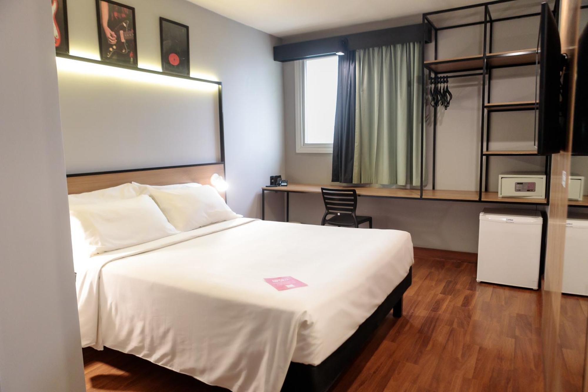 Отель Ibis Belo Horizonte Savassi Экстерьер фото