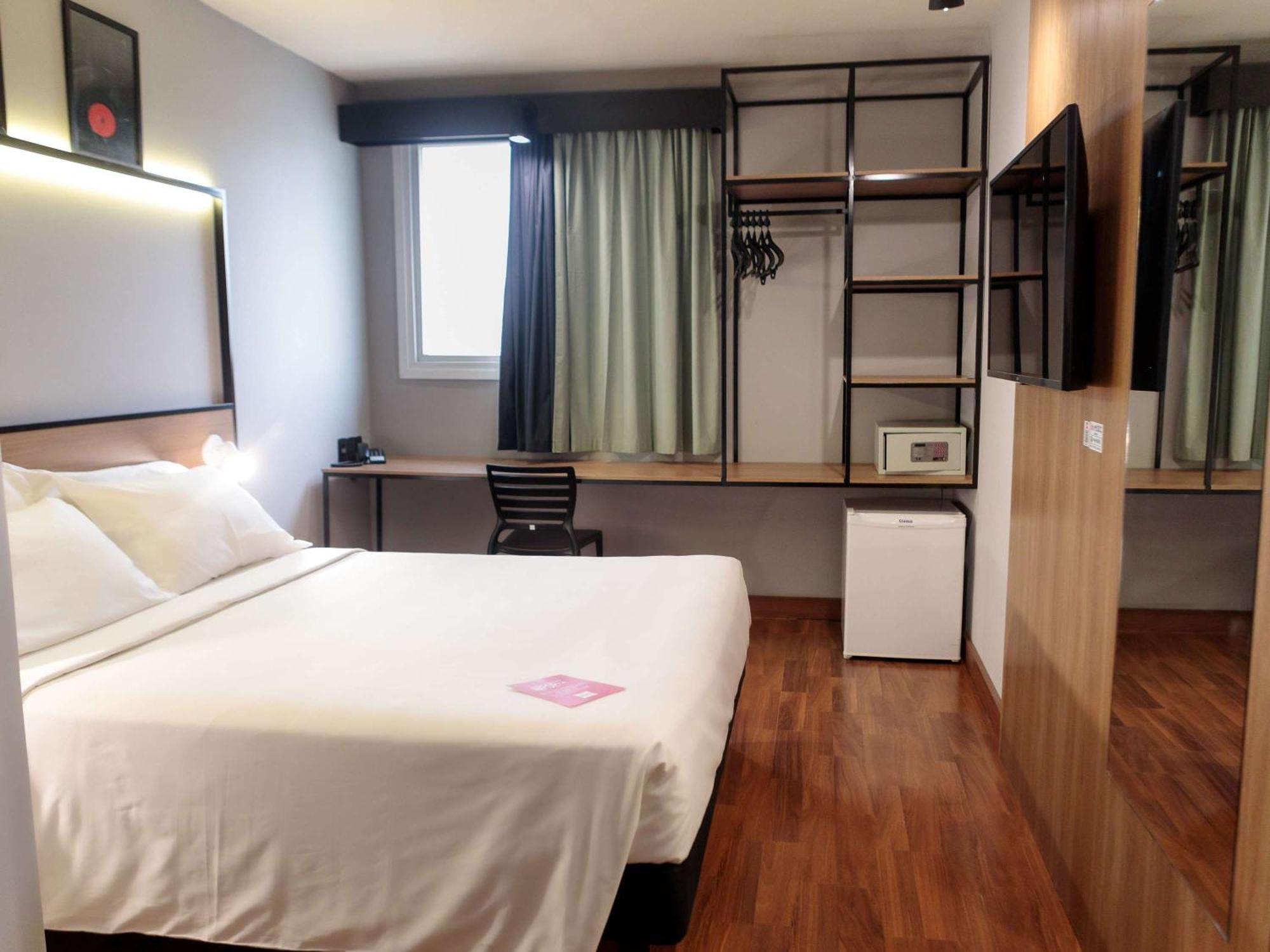 Отель Ibis Belo Horizonte Savassi Экстерьер фото