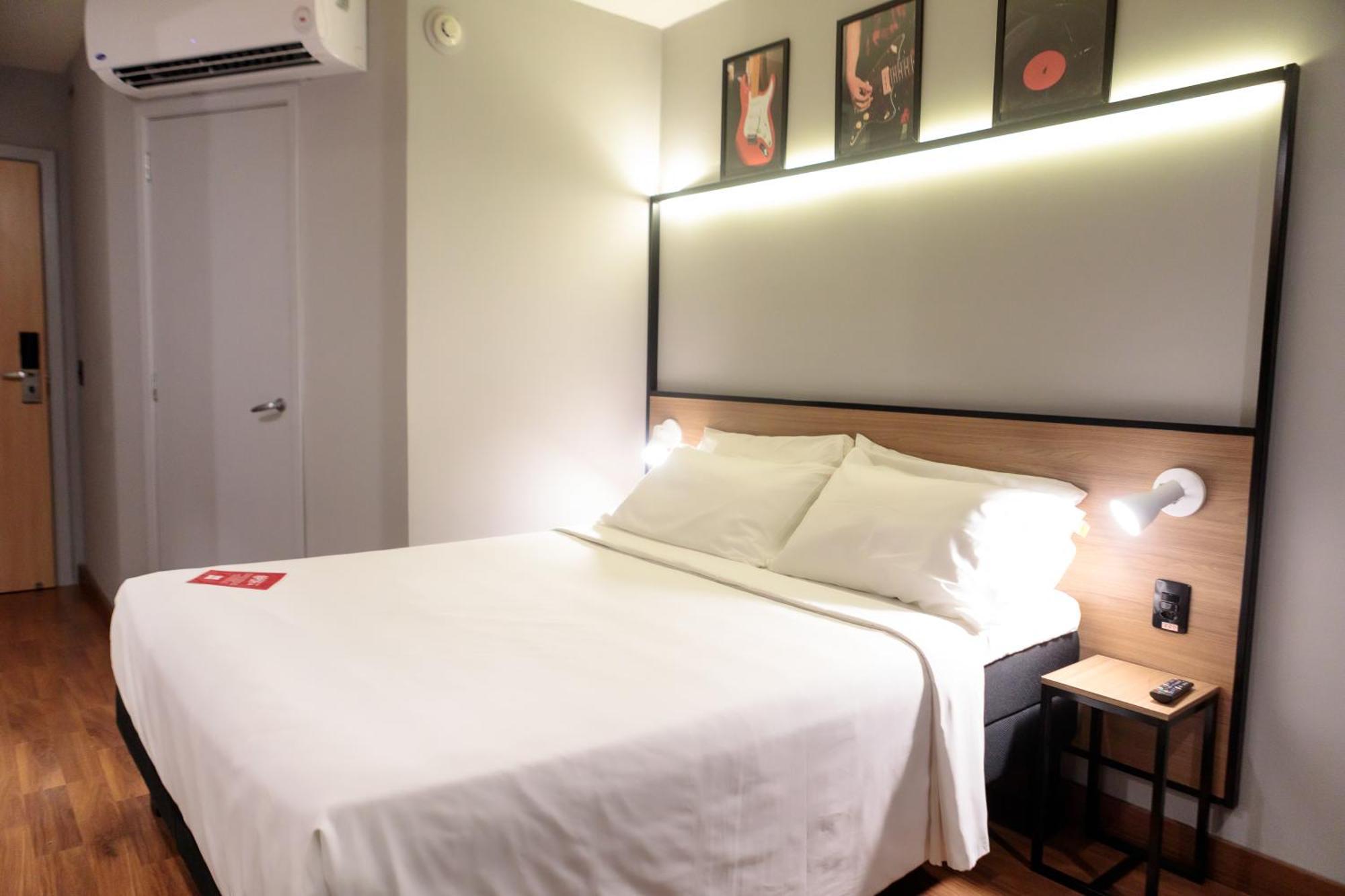 Отель Ibis Belo Horizonte Savassi Экстерьер фото
