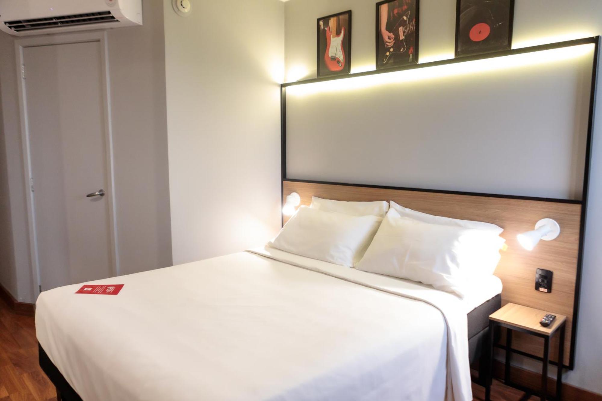 Отель Ibis Belo Horizonte Savassi Экстерьер фото