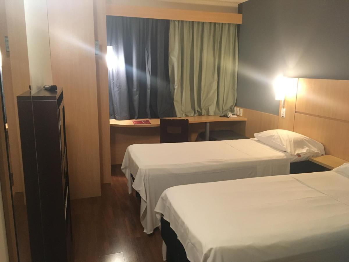 Отель Ibis Belo Horizonte Savassi Экстерьер фото